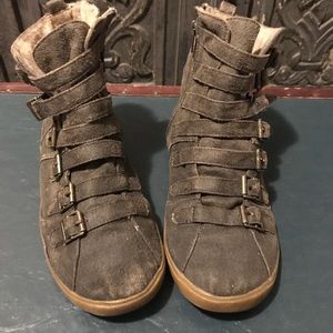 Distressed canvas buckled high-tops, size 7.